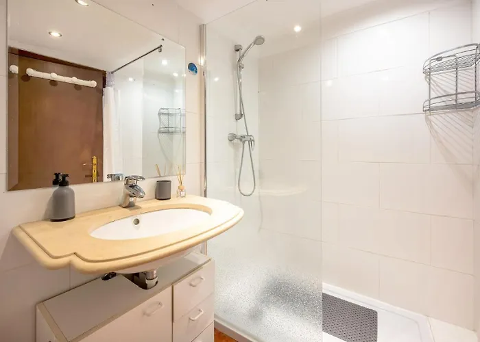 One Haven With Stunning Views 펜션 *